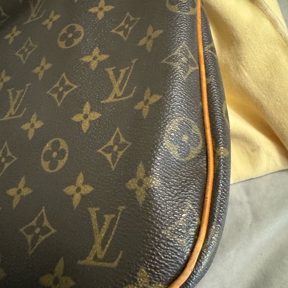 LV Odeon PM crossbody bag, please see pics for details, good used condition - Picture 3 of 15